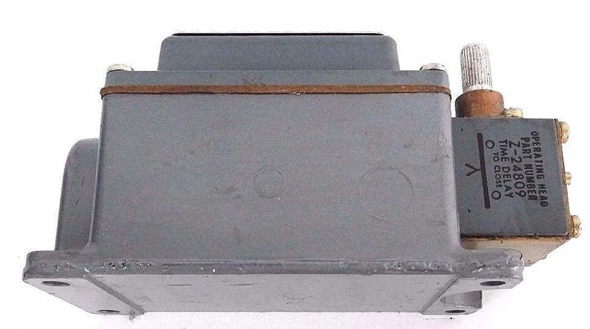 Used NEW ALLEN BRADLEY 802T-R1TD SER. 1 LIMIT SWITCH 802TR1TD 3AMPS, 120VAC MAX.