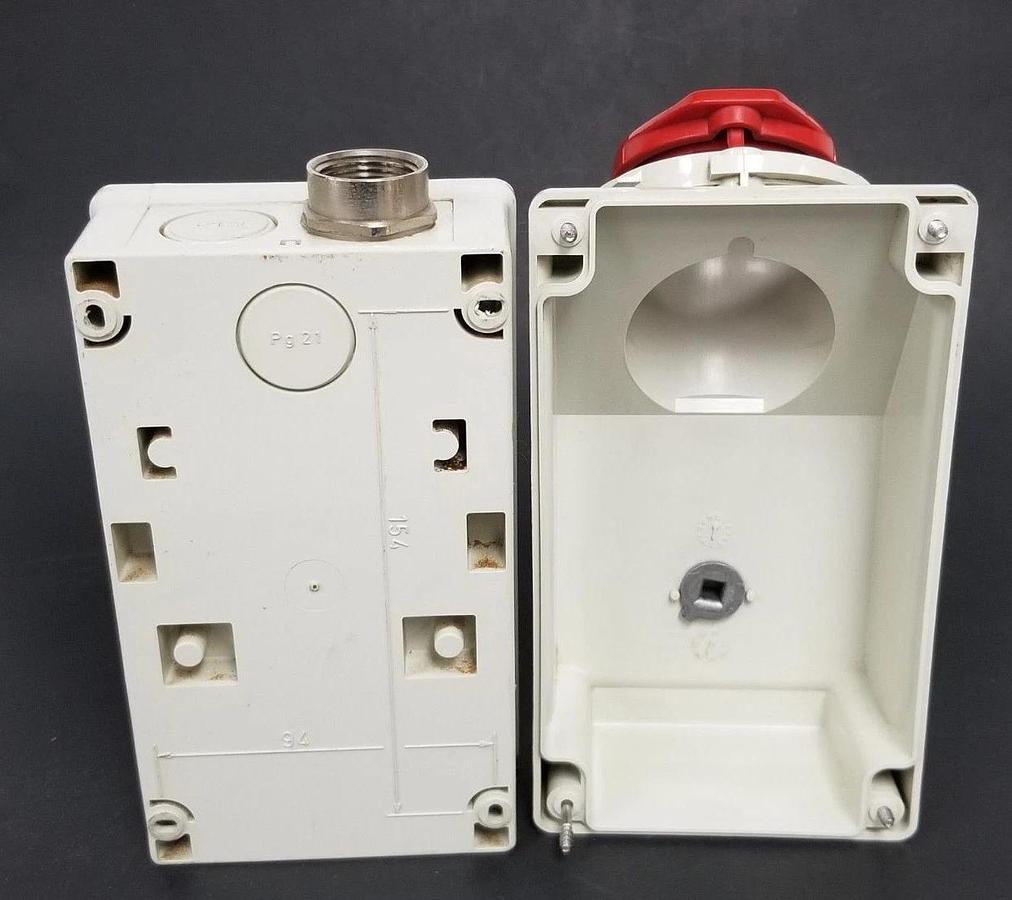Used WALTHER CEETYP ELECTRICAL OUTLET PLUG TYPE: 531 24 319 30A-7H BS4343