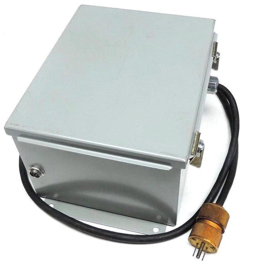 Used OMEGA OS100 SERIES TEMP TRANSMITTER W/ OS101-K SENOR AND B100806CHWW ENCLOSURE