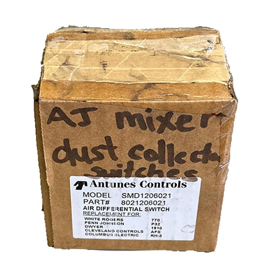 Used NEW AUTOTUNES CONTROLS 8021206021 / SMD1206021 AIR DIFFERENTIAL SWITCH .17-12''