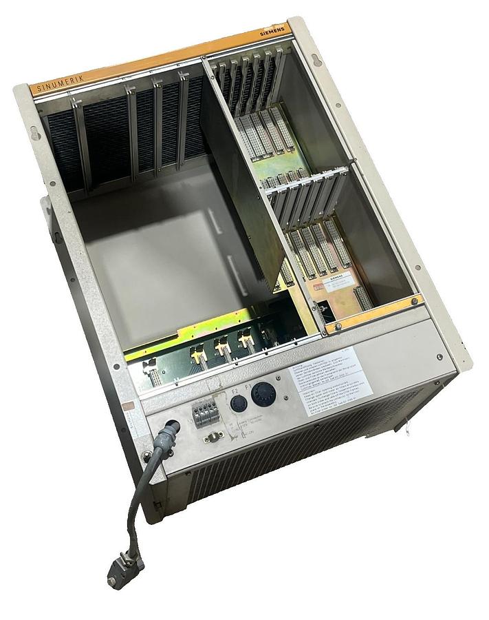 Used SIEMENS SINUMERIK OPERATOR CONSOLE *FOR PARTS* GE. 548 021.7128.04