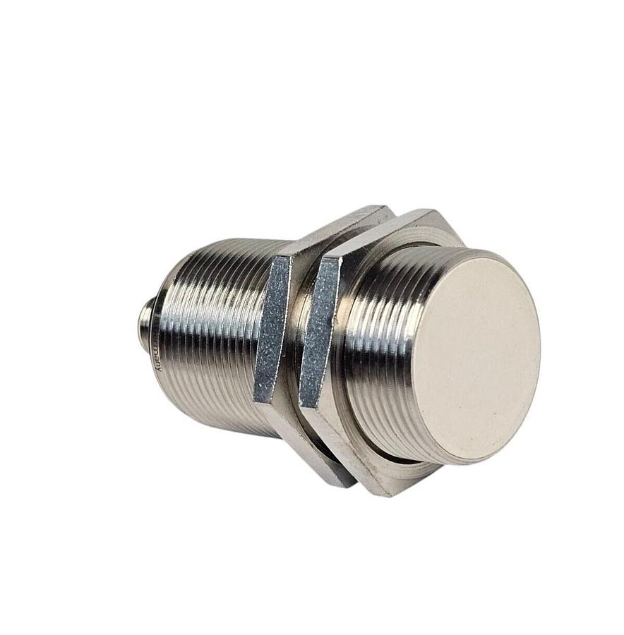 NEW IFM IIK3010-BPKG/K1/V4A/US-104 INDUCTIVE SENSOR IIC218 10-36 VDC