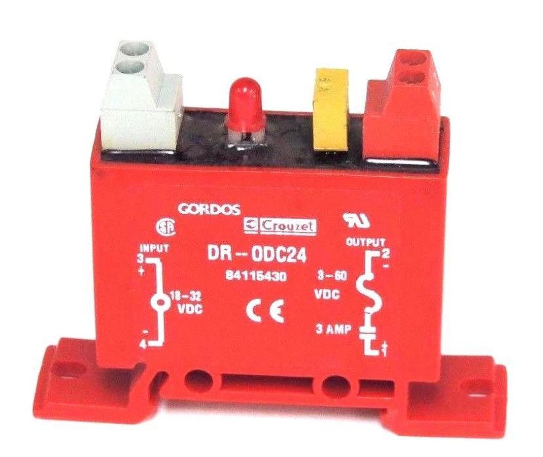 Used LOT OF 8 GORDOS DR-0DC24 SOLID STATE RELAYS DR0DC24