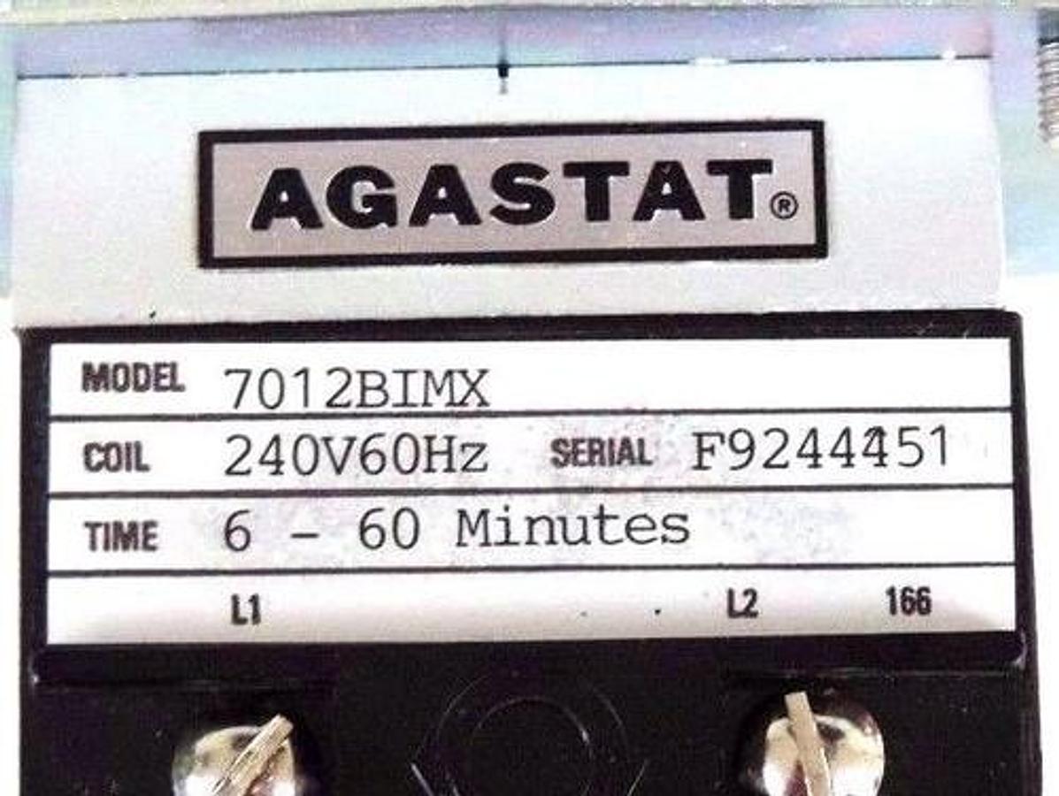 Used NEW AGASTAT 7012BIMX TIMING RELAY 6-60 MIN. 120/240VAC, COIL: 240V, 60HZ