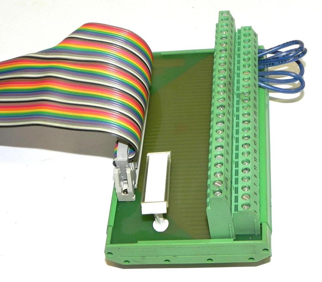 Used PHOENIX CONTACT 2281089 FLKM 50 VARIOFACE MODULE W/ RIBBON CABLE CH-NR: 1170963