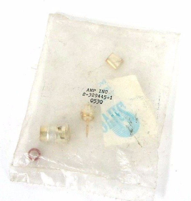 NIB AMP INC 2-329445-1 PLUG CONNECTOR KIT 23294451