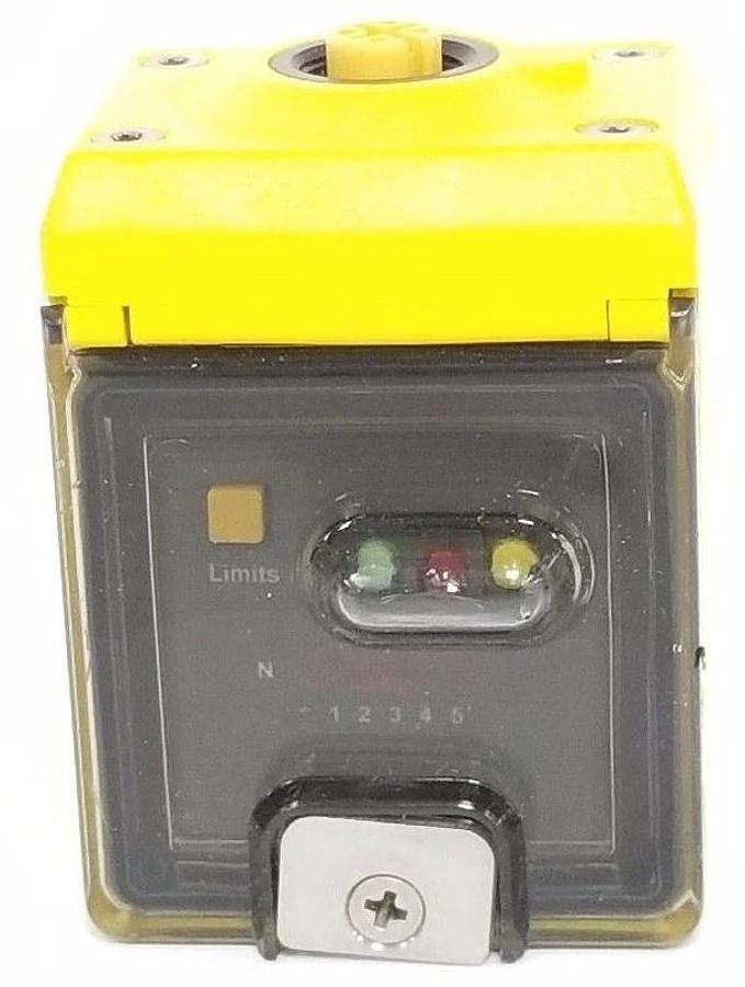 Used BANNER Q45UR3BA63CQ6 DISCRETE SERIES SENSOR 0217A, 12 TO 24V DC