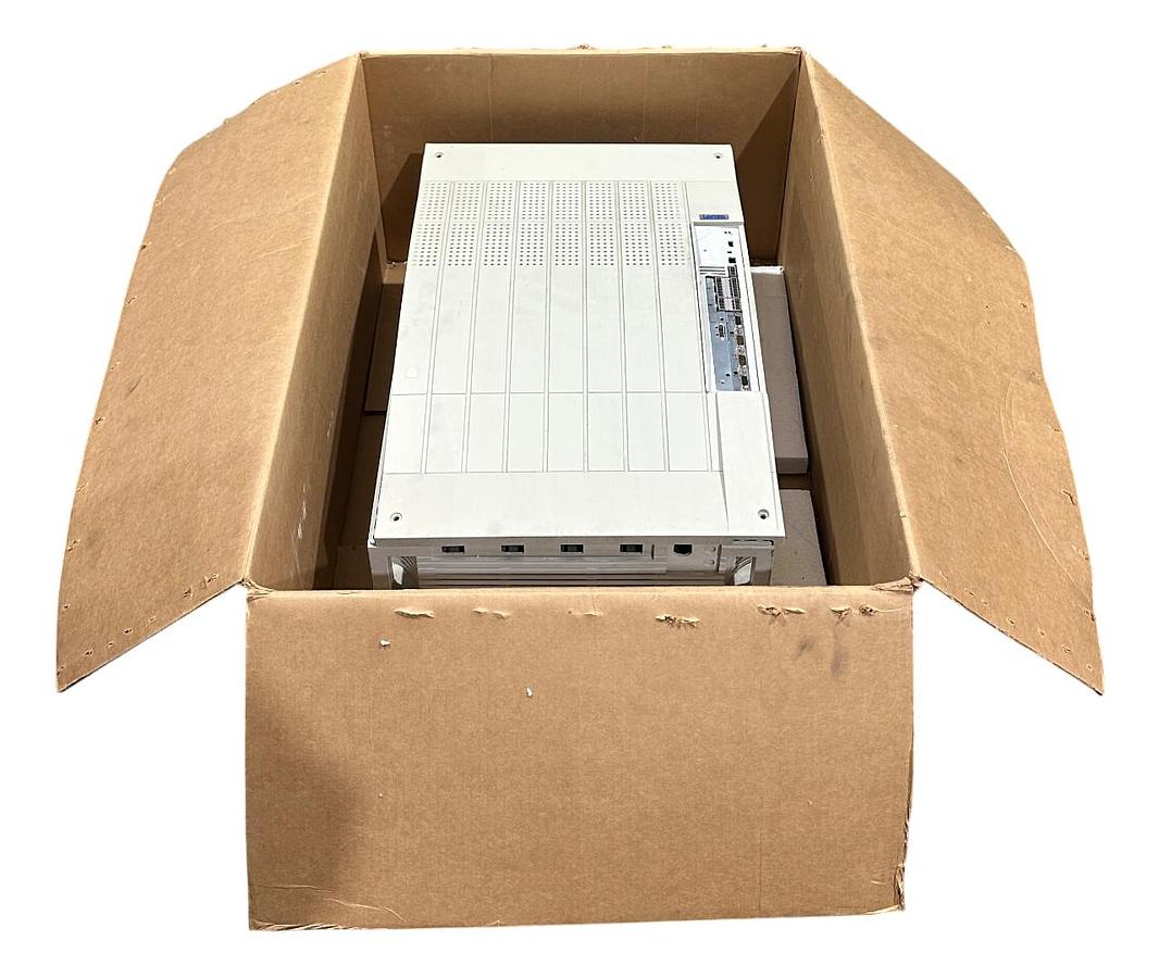 Used LENZE EVS9331-ESV004 / 13278258 SERVO DRIVE 55kW 33.9331SE.8B.81.V004 3PH USNP