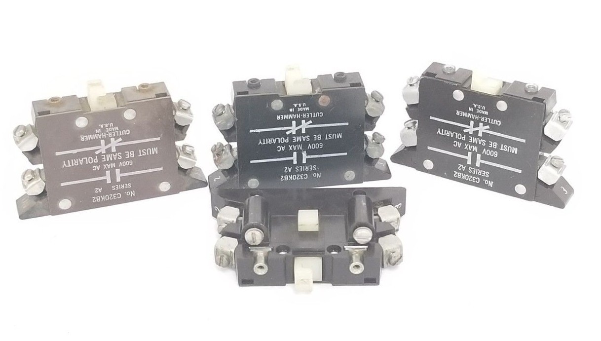 Used LOT OF 4 CUTLER HAMMER C320KB2 AUXILIARY CONTACTS SER. A2 600VAC