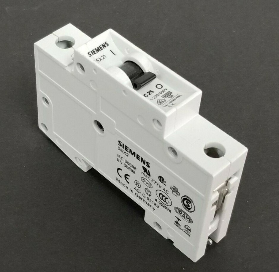 Used NEW SIEMENS 5SX21-C25 CIRCUIT BREAKER 25A 230/400V 250/440V 1P 6KA 5SX2-125-7