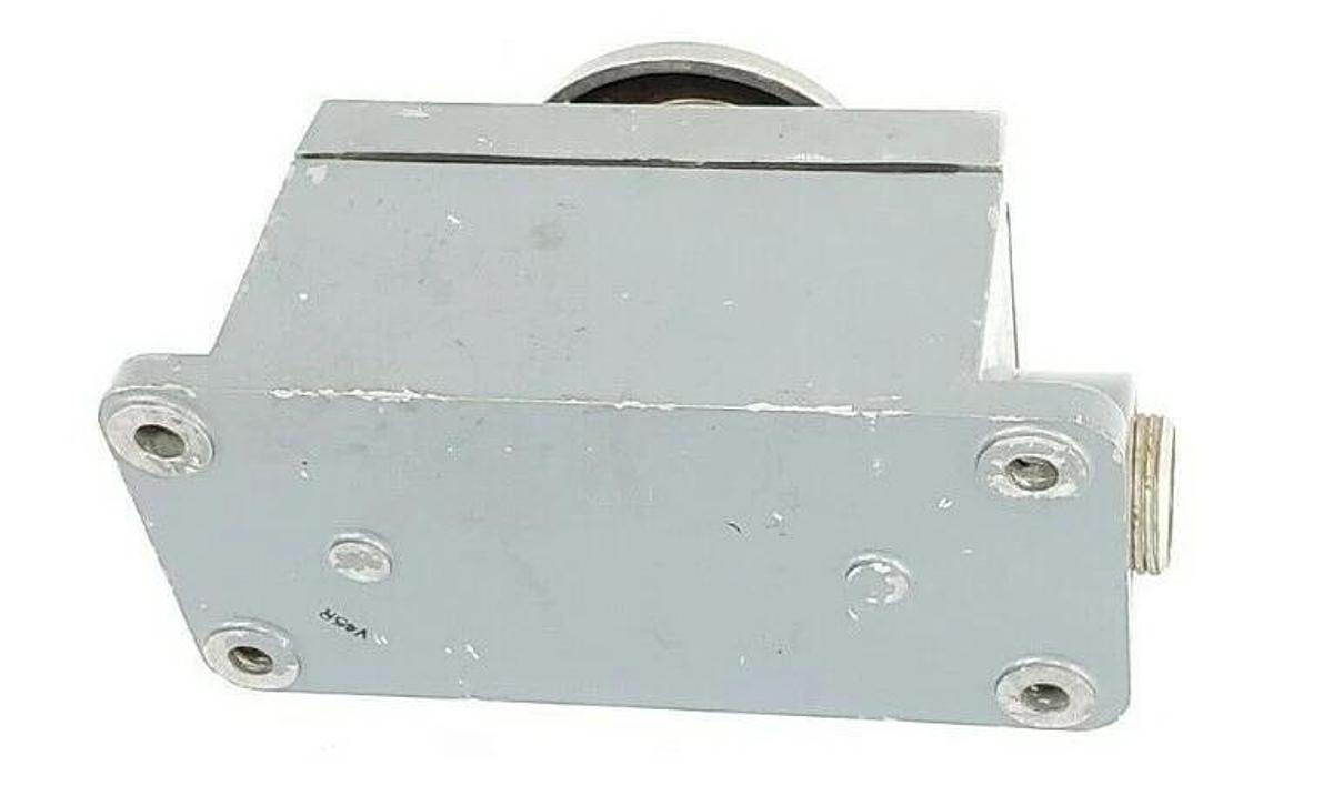 Used ALLEN BRADLEY 800T 1T1BN PALM OPERATED PUSH BUTTON, SERIES A, 600V, 800T1T1BN
