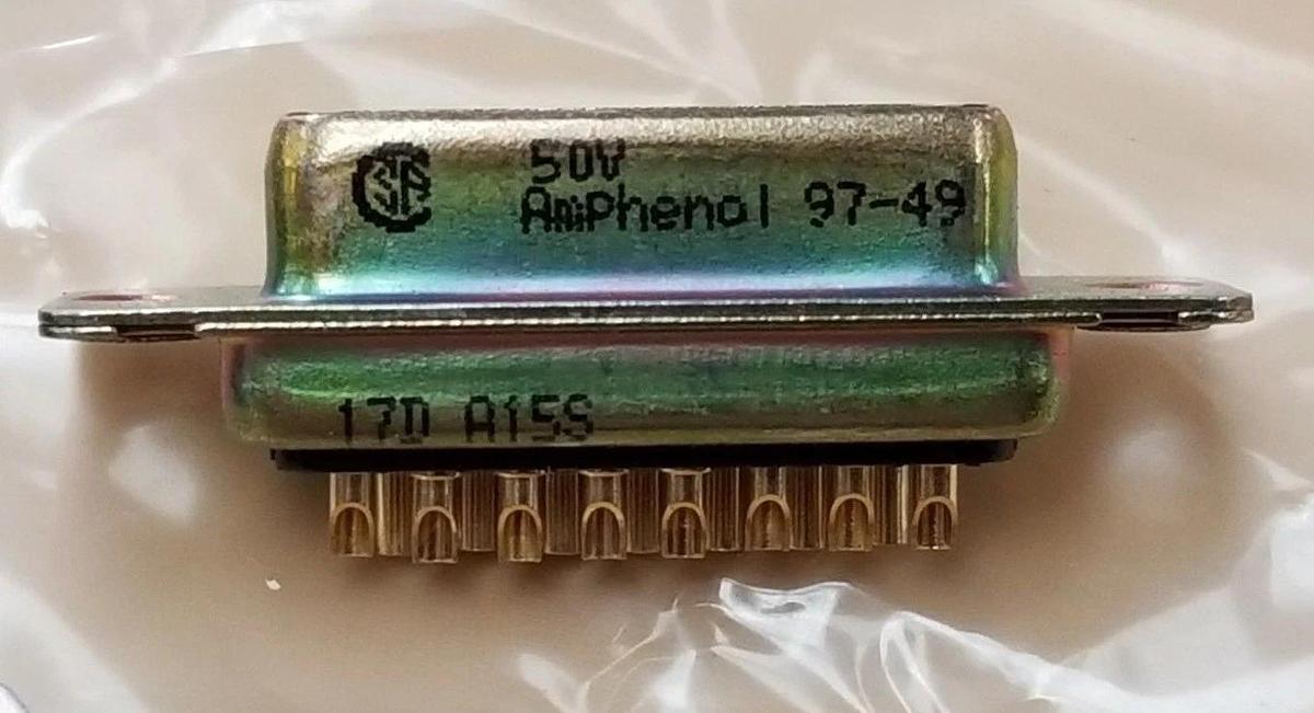 Used NEW ITT CANNON 051211-0000 CONNECTOR SET W/ 206942-1 LATCH CLIP & 17D-A15S CONN.