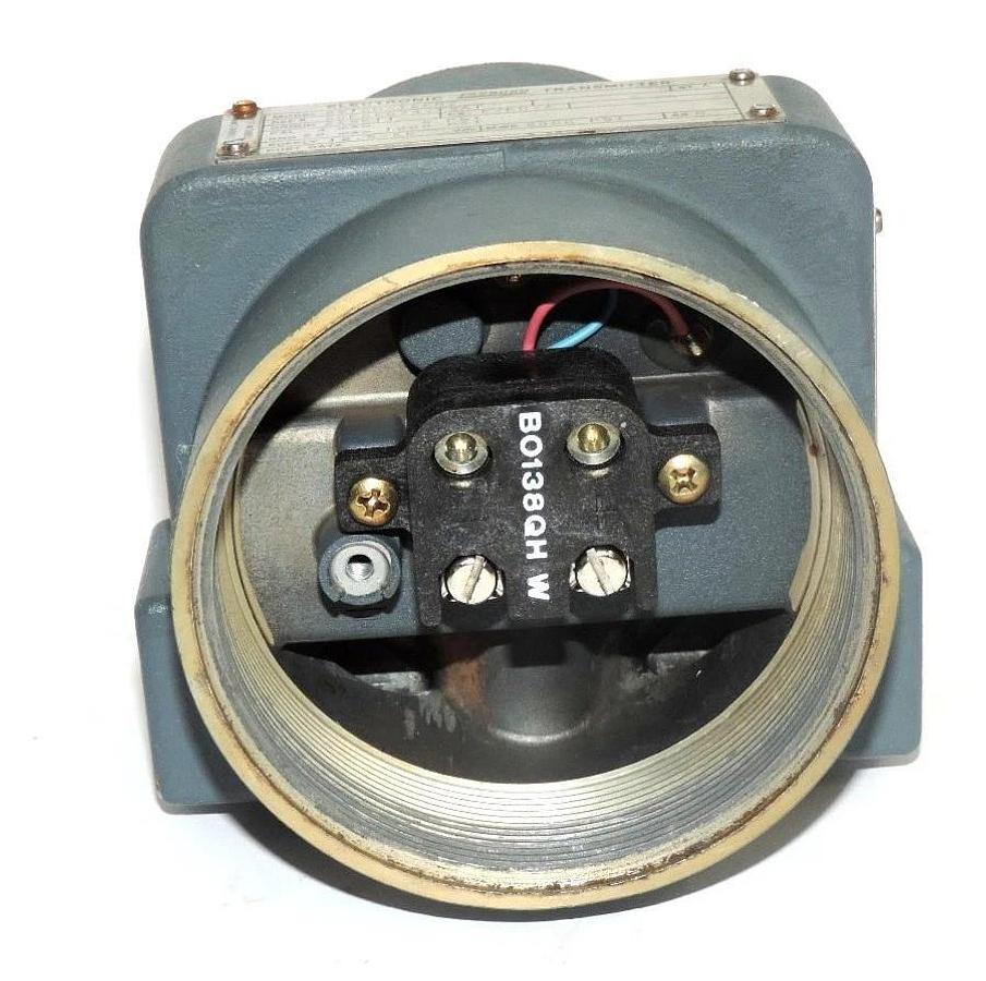 Used FOXBORO 821GH-ISCM2 ELECTRONIC TRANSMITTER W/ D0139GLCM/821GH, D0139GL