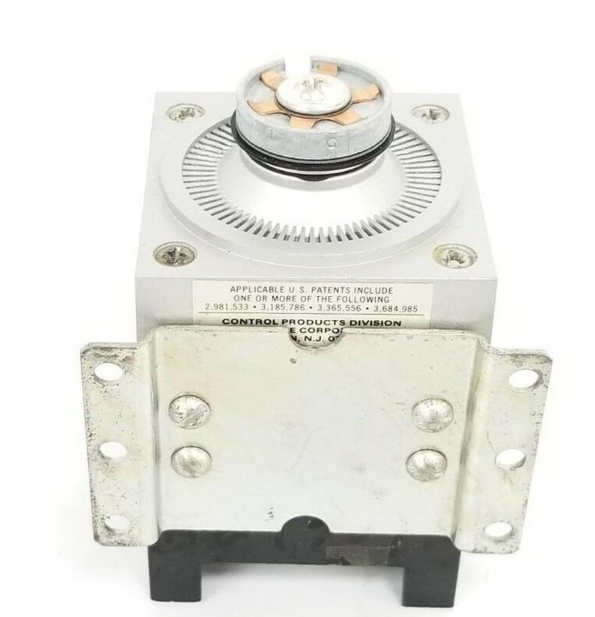 Used AGASTAT 7012AC TIMING RELAY 120V, 60HZ, 1.5-15SEC