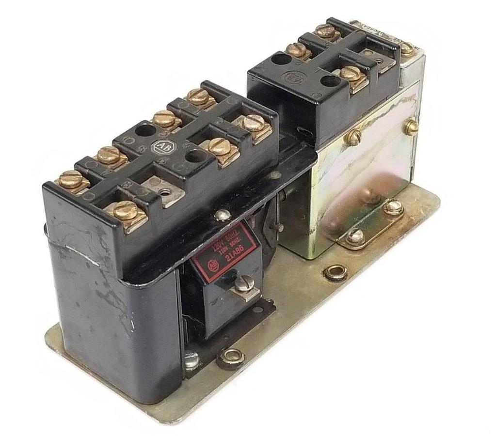Used ALLEN BRADLEY PNEUMATIC TIMER W/ 21A86 COIL 120V, 60HZ TFDV HC4