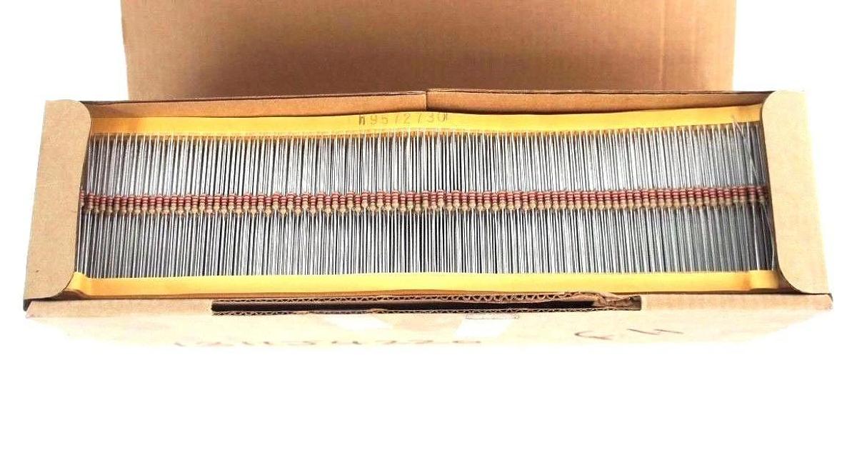 Used BOX OF 5000 NEW DUBILIER DCR255T220R CARBON FILM RESISTORS 220OHM, 0.33W
