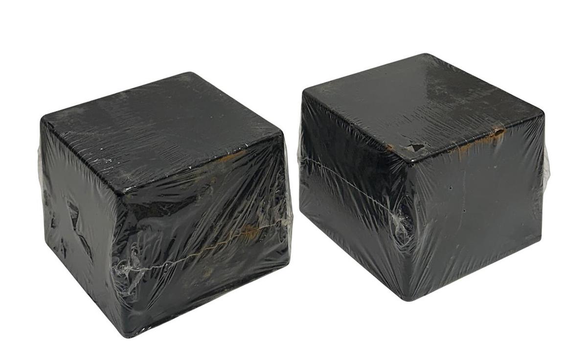 Used 2 HAMMOND MANUFACTURING 1590VBK BLACK ALUMINUM ENCLOSURES DIE CAST NSMP