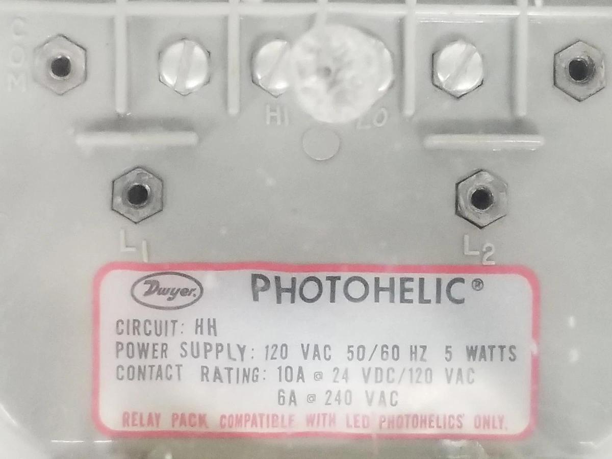 Used DWYER 13-160136-02 PHOTOHELIC PRESSURE GAGE WE1206LR50 , CIRCUIT: HH 120V