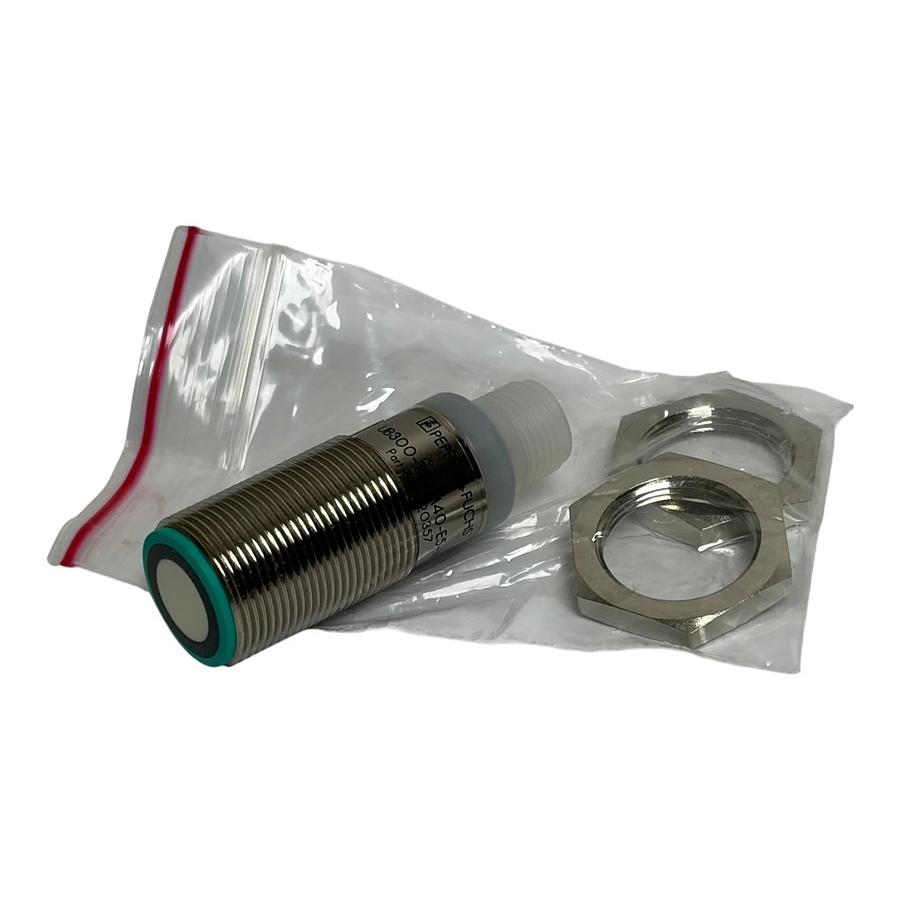 Pepperl+Fuchs UB300-18GM40-E5-V1 Ultrasonic Proximity Sensor M18 PNP New
