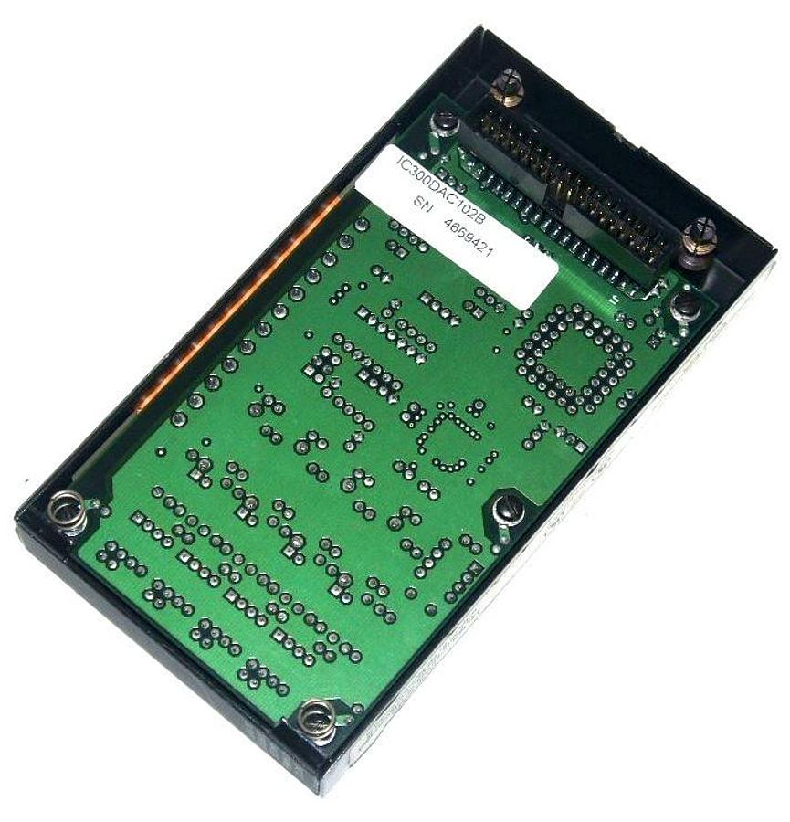Used GE FANUC IC300DAC102B ANALOG OUTPUT MODULE IC300DAC102
