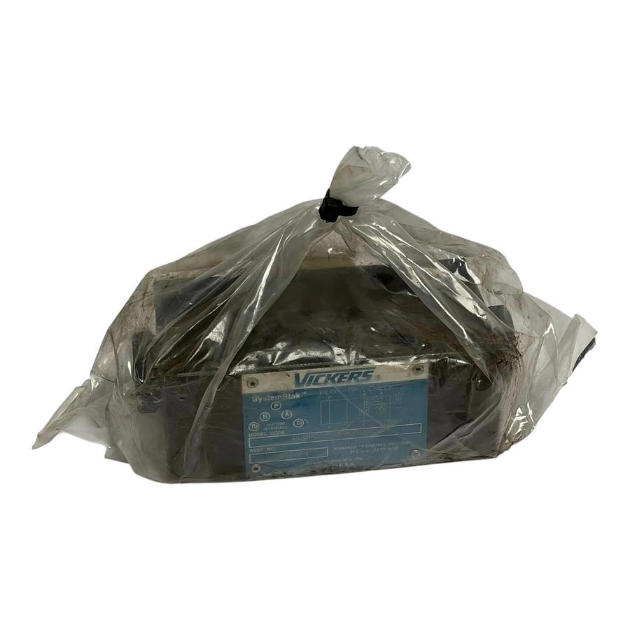 Vickers DGMPC-5-ABK-BAK-30 Pilot Operated Check Valve Eaton 867364 New Surplus