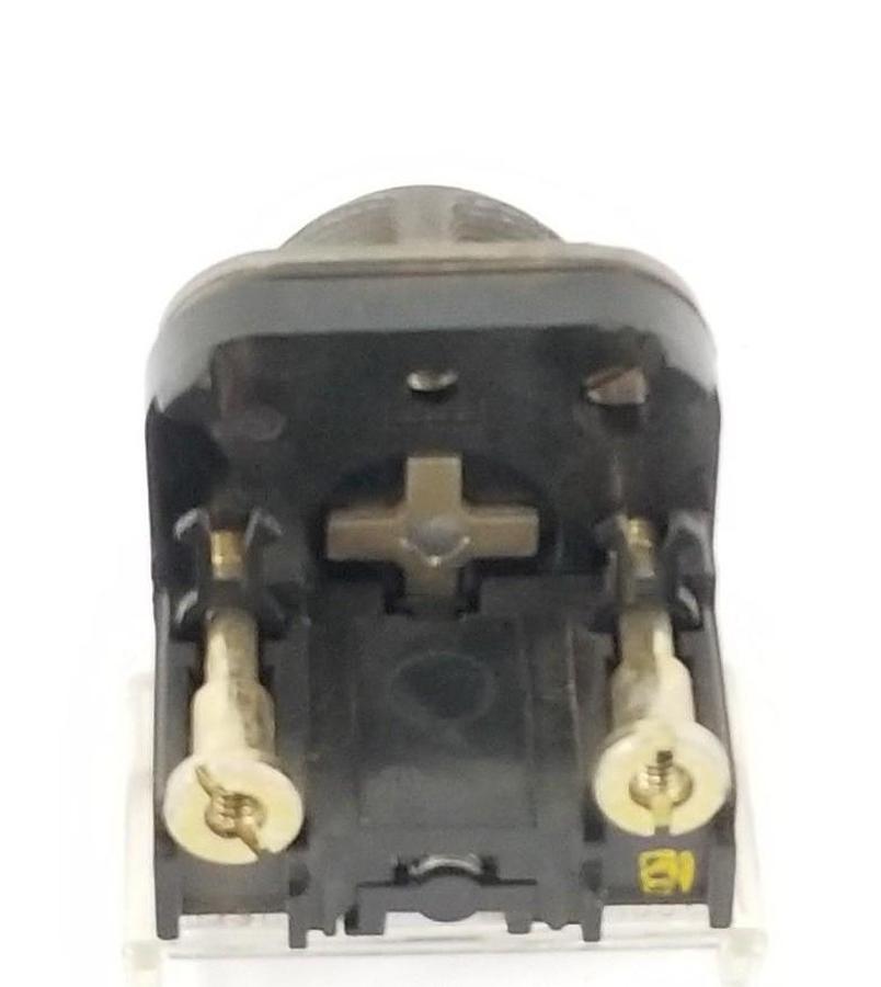 Used ALLEN BRADLEY 800T-A2 PUSH BUTTON SER. B W/ 800T-XA SER. C CONTACT BLOCK