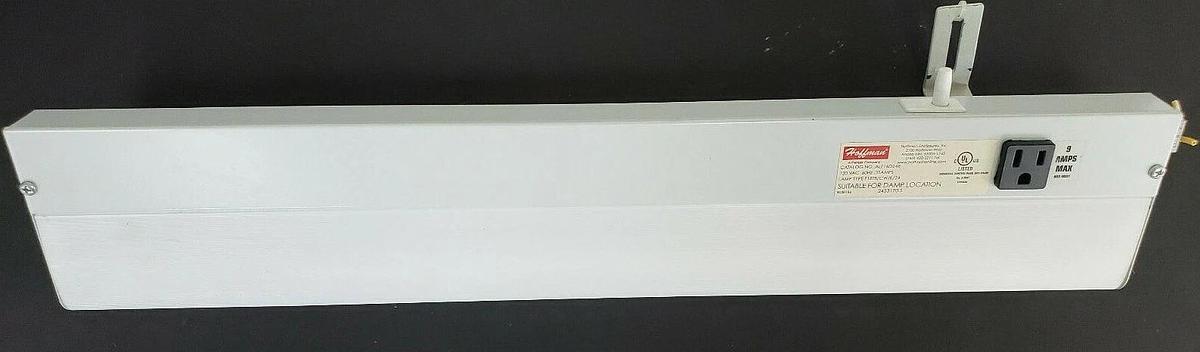 Used HOFFMAN ALF16D24R FLUORESCENT LIGHT FIXTURE, 120VAC, 60HZ, 0.35A