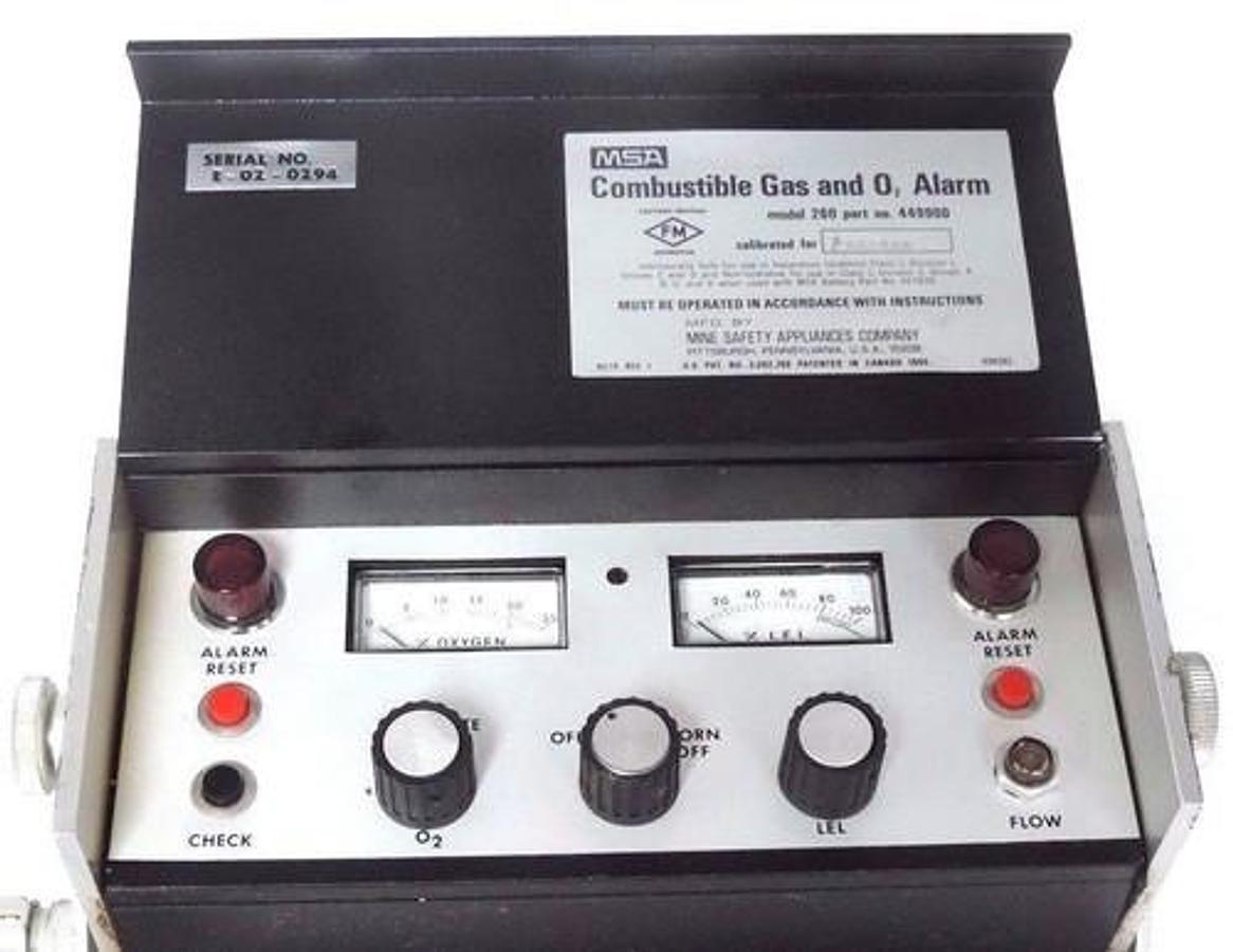 Used MSA MODEL 260 COMBUSTABLE GAS AND O2 ALARM P/N 449900 CALIBRATED FOR PENTANE