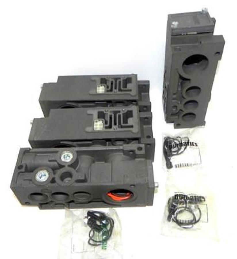 Used LOT OF 4 NEW NUMATICS 1-HH PNEUMATIC REGULATOR VALVE MANIFOLDS