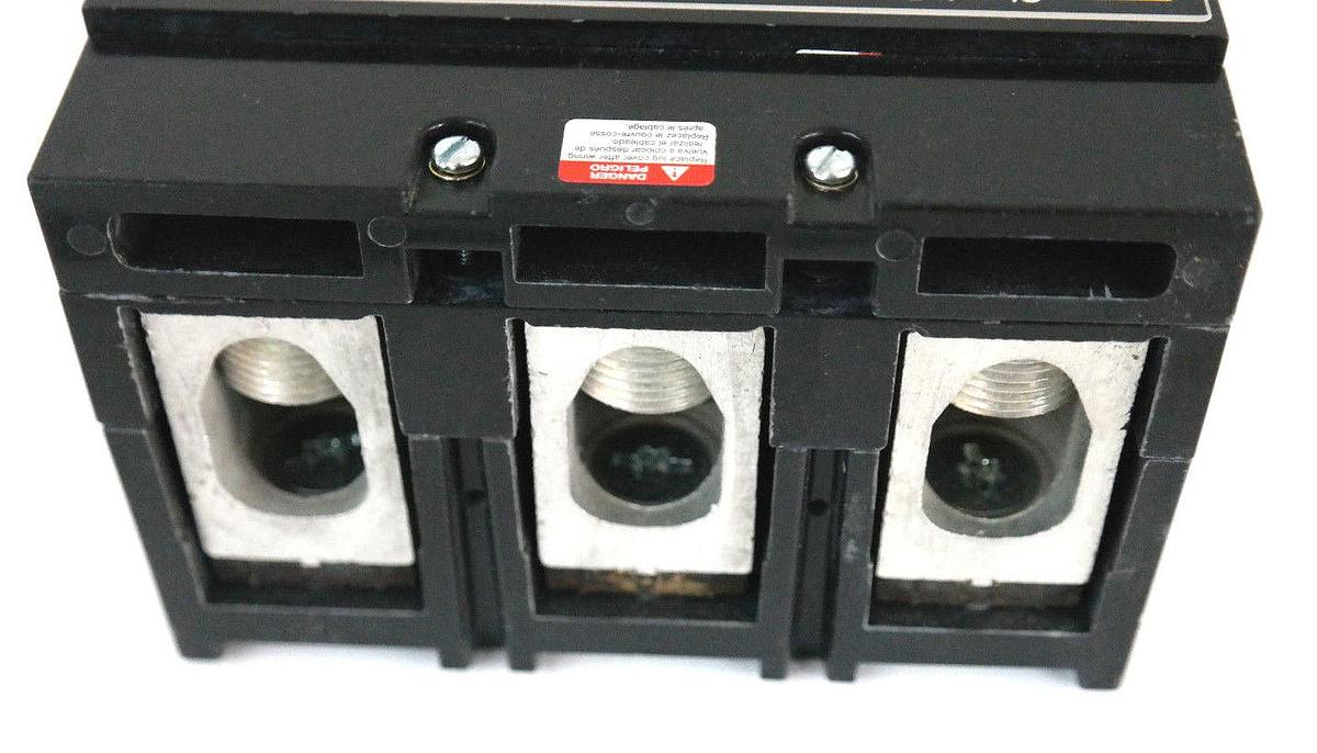Used NEW SQUARE D LAL36225 FA/LA MOLDED CASE CIRCUIT BREAKER 600V 225A LAL362251021