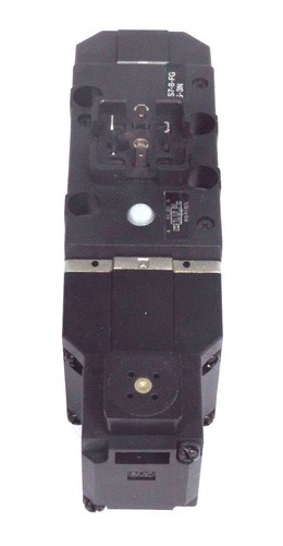 Used SMC VS7-8-FG-S-3N SOLENOID VALVE W/ DC24V COIL VS78FGS3N
