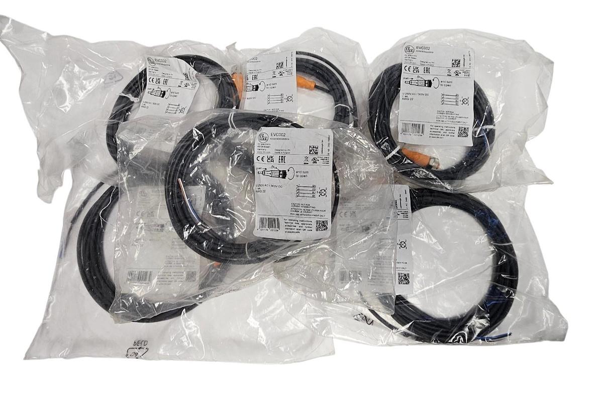 Used LOT OF 6 IFM ADOGH040MSS0005H04 / EVC002 FEMALE CORDSETS 5M 250VAC/300VDC NSMP