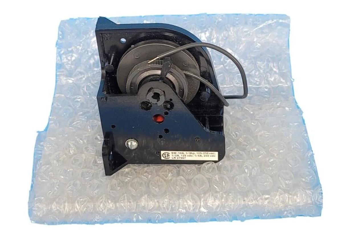 NIB EAGLE SIGNAL TM1A601 TIMER 6-SEC 120V/60HZ