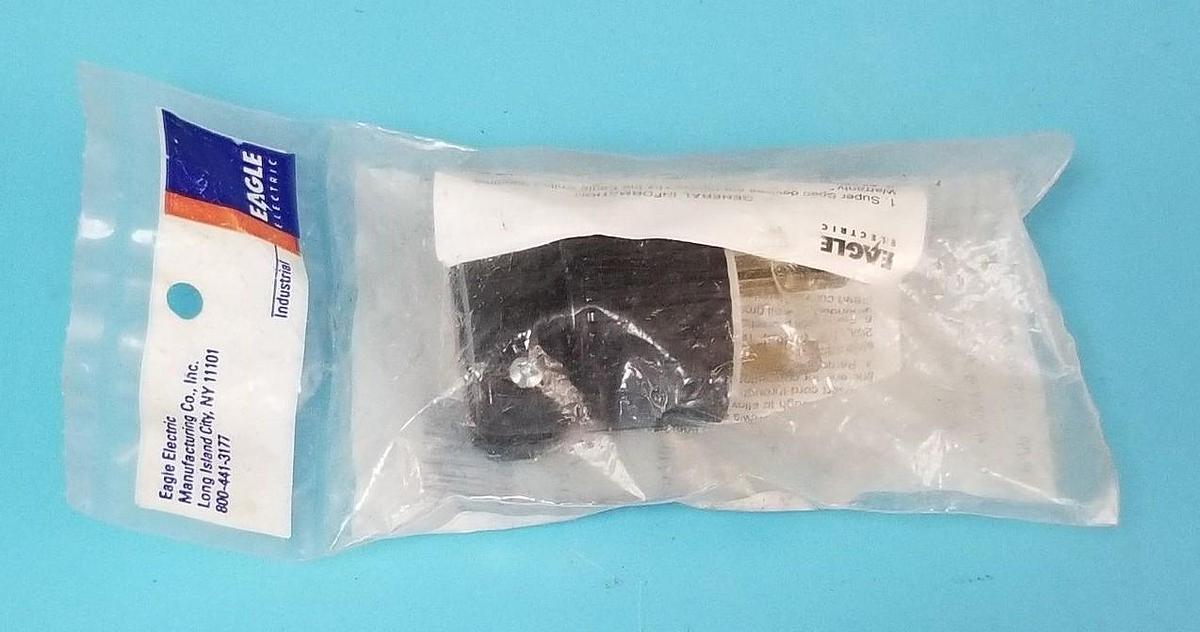 NEW EAGLE ELECTRIC 5666 INDUSTRIAL GROUNDING PLUG 15A, 250V, 2P
