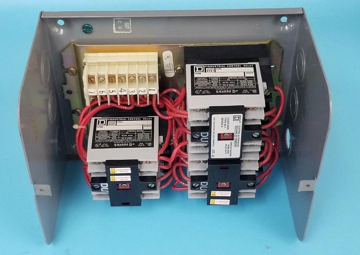 Used SQUARE D 8903 TYPE L LIGHTING CONTACTOR 8501-X0-21S1 , 8501-X0-22S1 120V 60HZ