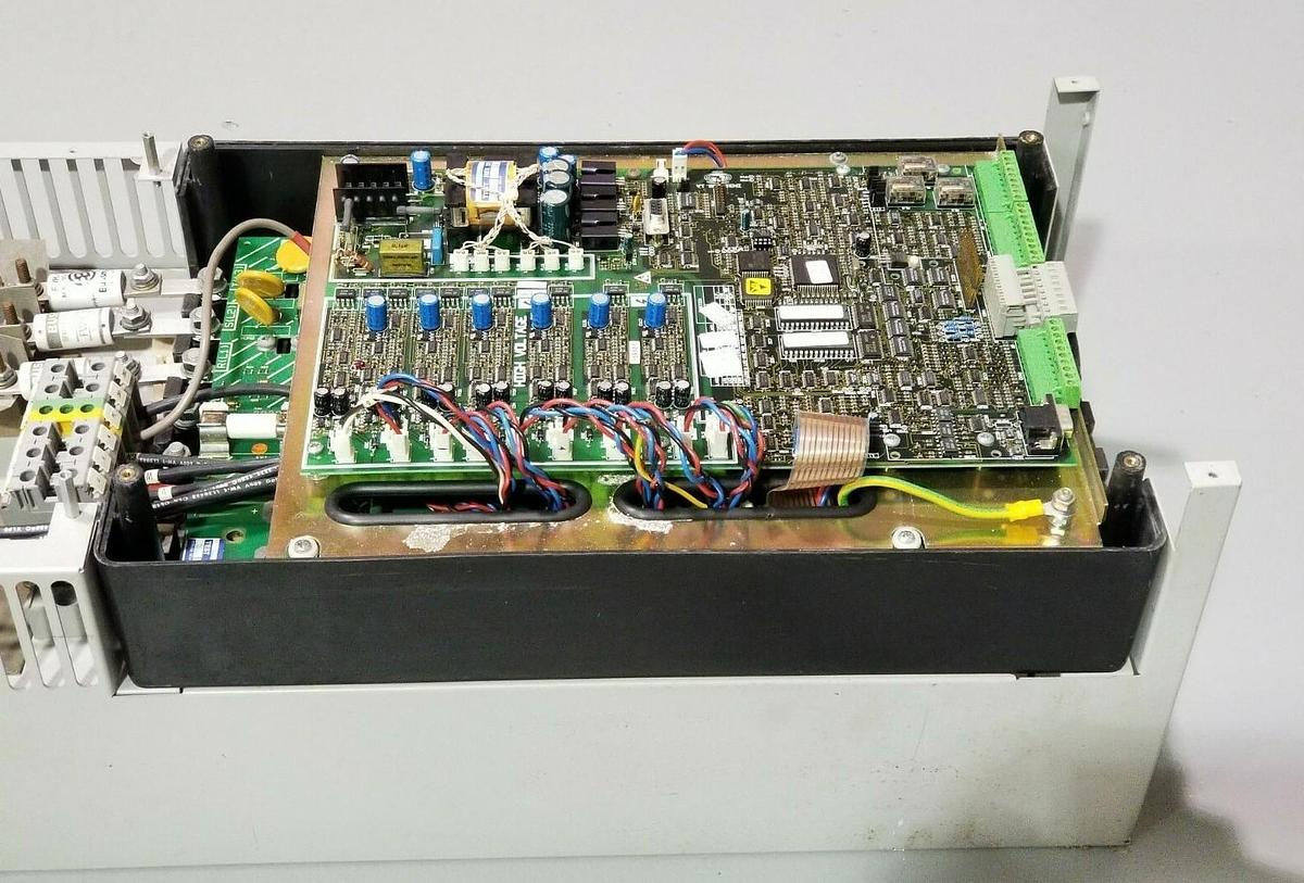 Used CONTROL TECHNIQUES V1850-KN1 FLUX VECTOR DRIVE 9800-1000-I 25HP V1850