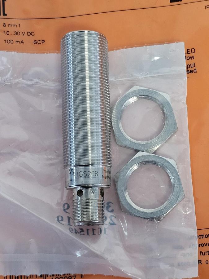 Used NEW IFM EFECTOR IFB3007-BPKG/US-104 PROXIMITY SENSOR IFS205, 10...30VDC