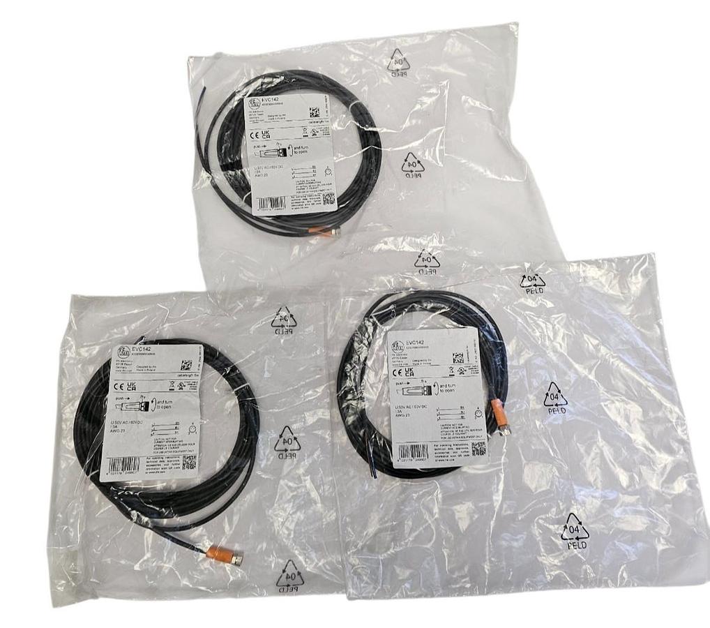 Used LOT OF 3 NEW IFM ADOGF030MSS0005H CONNECTION CABLES EVC142 LENGTH 5M