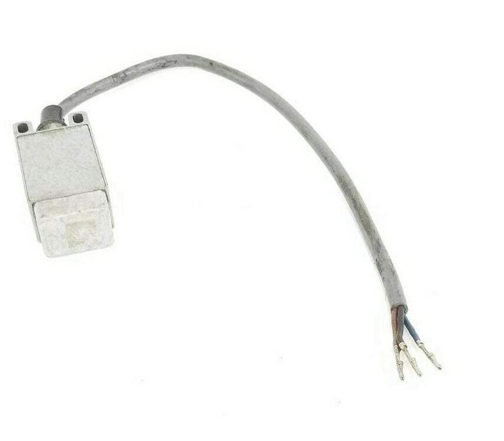 Used FUJI ELECTRIC PEW-1AT/S PROXIMITY SWITCH PEW1ATS, 15'' LEAD