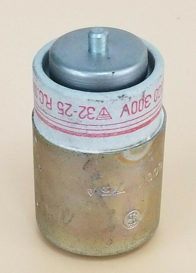 Used GENERIC C-75 FUSE AC100 DC100 300V 32-25 R.C.100KA
