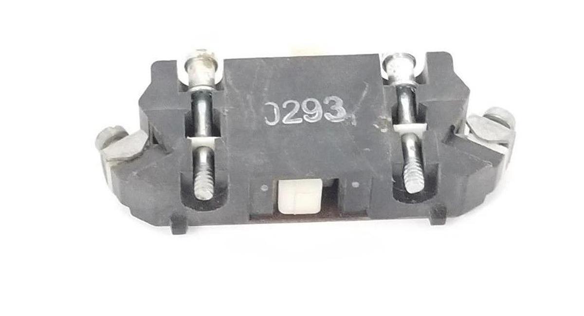 Used CUTLER-HAMMER C320KA2 SERIES A2 AUXILIARY CONTACT 600V MAX AC
