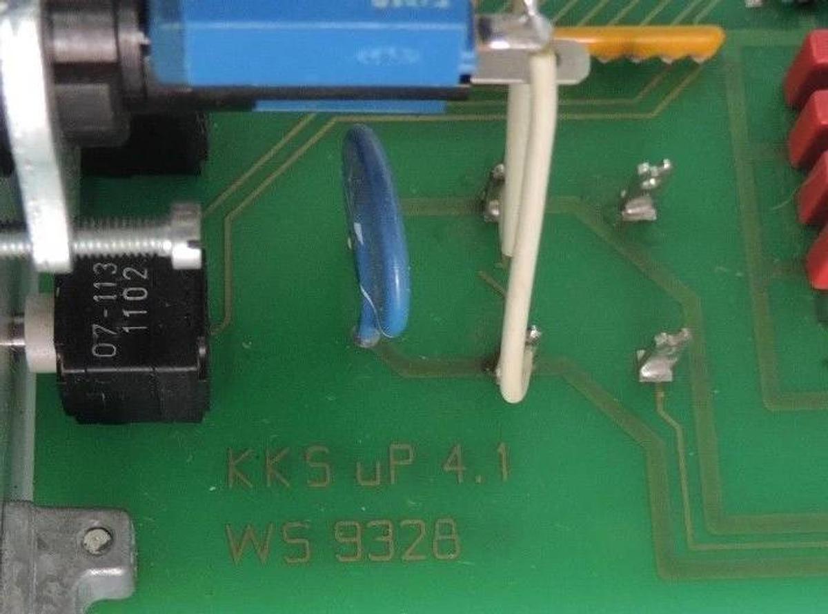 Used ELMA D-78224 SINGEN / 930-1743 PM 4.1 39+/-1 kHz , HF-SCHALTER PROGRAMMING BOARD