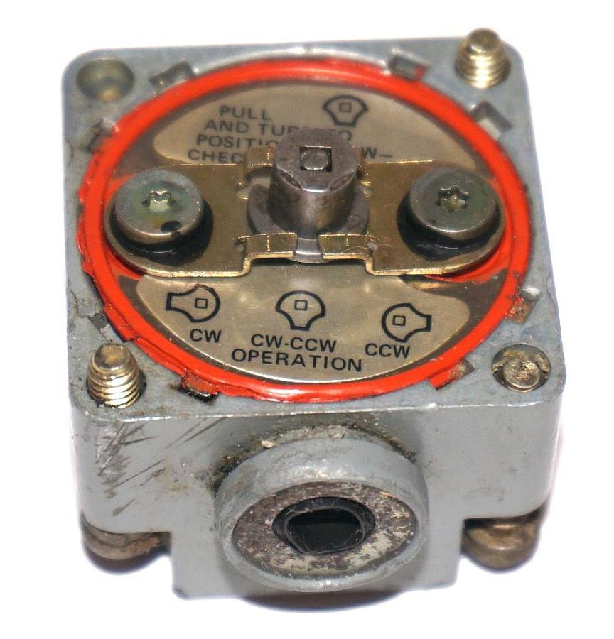 Used CUTLER-HAMMER E50DR1 OPERATING HEAD E50-DR1 SERIES A1