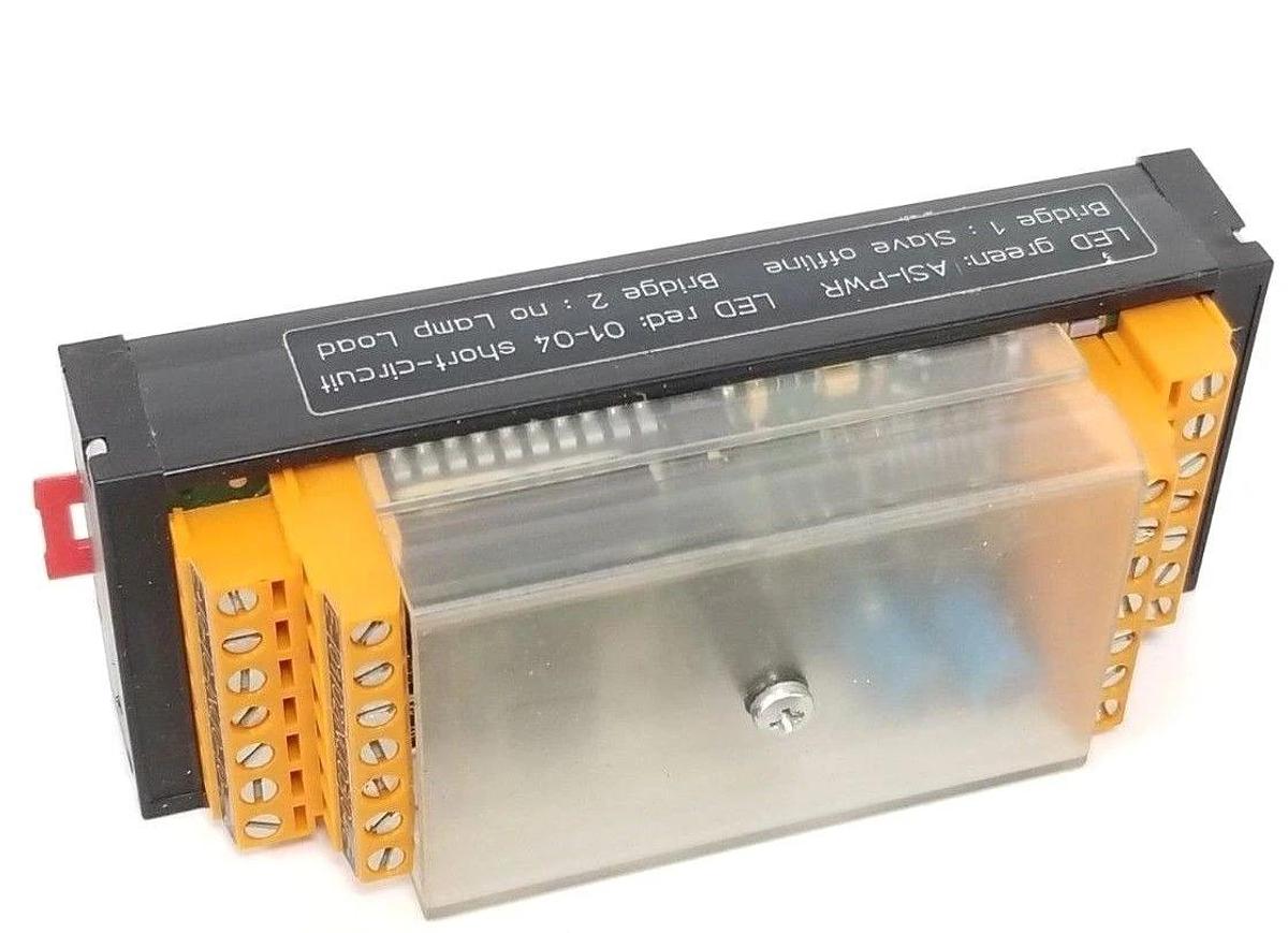 Used IFM EFECTOR CABMOD 4DI/4DO-T-ST AC2701 INTERFACE MODULE 502169