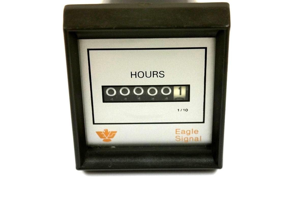 Used EAGLE SIGNAL HK410A5 ELAPSED TIME METER 120VAC/50HZ, 6-DIGIT, 99999.9 HOURS
