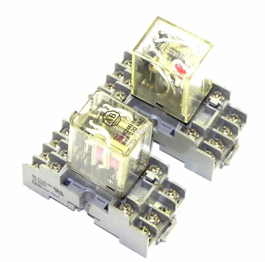 Used LOT OF 2 EAGLE SIGNAL 60 SY4S-05 RELAY SOCKETS WITH RELAYS MY4N, 700-HC24A1-1-4
