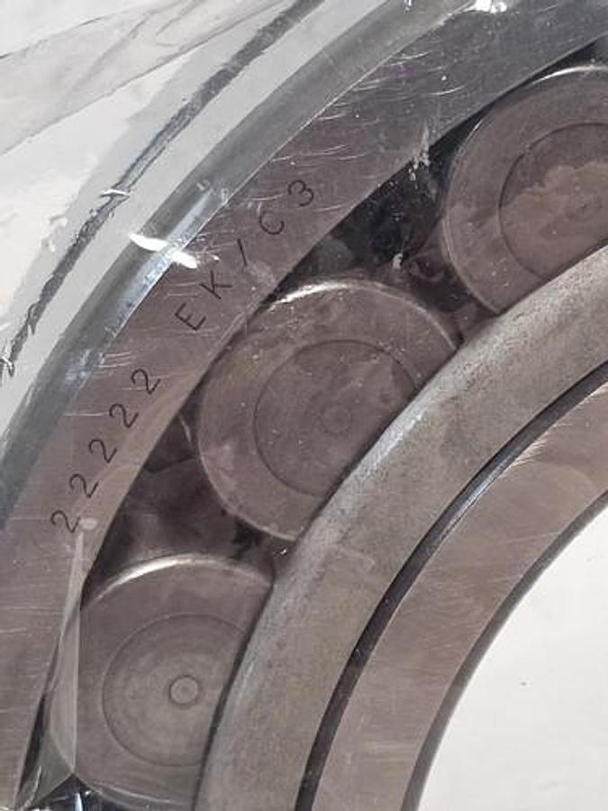 Used NEW SKF 22222EK/C3 SPHERICAL ROLLER BEARING
