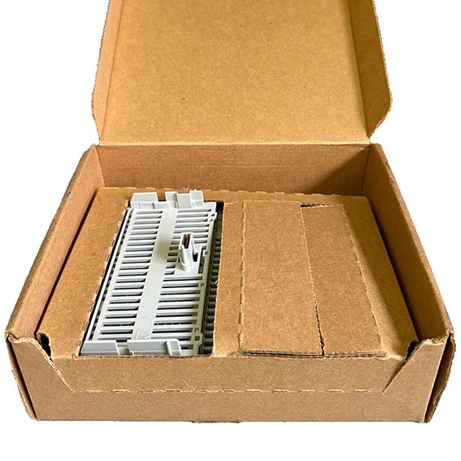 NEW SCHNEIDER MODICON 170-ADI-540-50 / 170ADI54050 TSX Momentum I/O BASE 16-PT