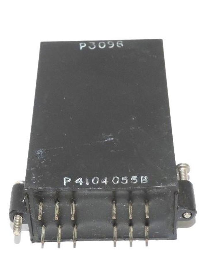 Used GORDOS E46203 LR38595 OUTPUT MODULE INPUT: 4-8 VDC OUTPUT: 140 3AMP 60HZ