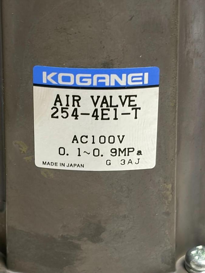 Used Koganei 254-4E1-T Air Valve AC100V Solenoid Directional Control Valve New